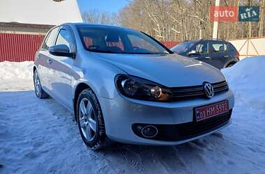 Хэтчбек Volkswagen Golf 2010 в Луцке