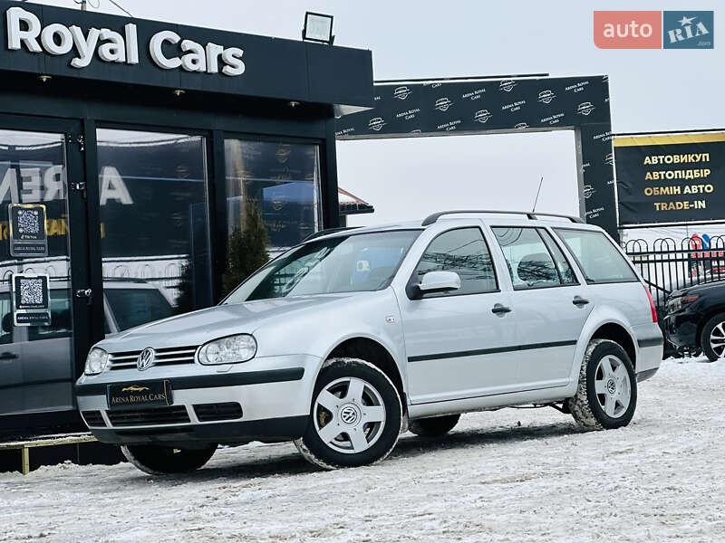 Volkswagen Golf 2004