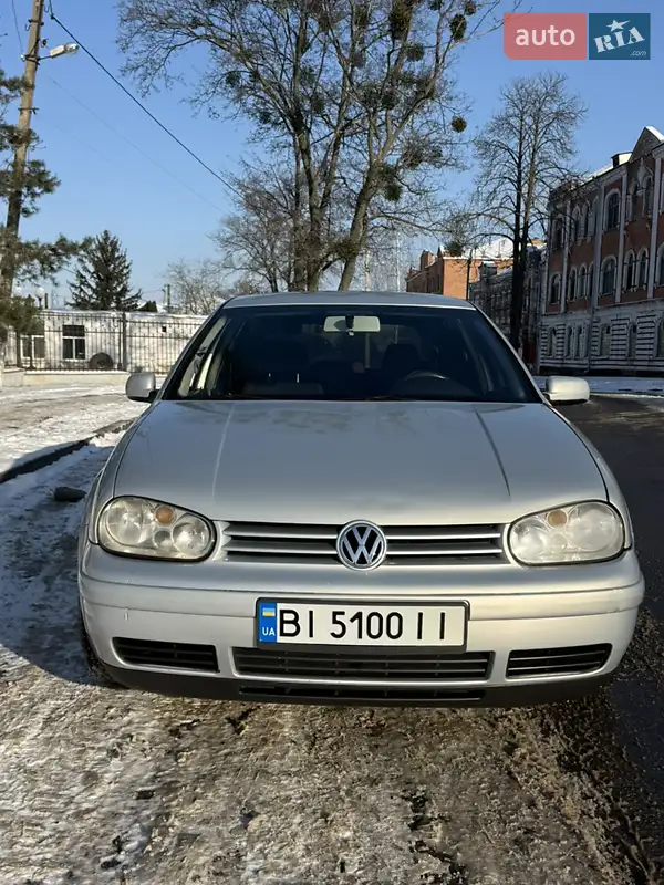 Volkswagen Golf