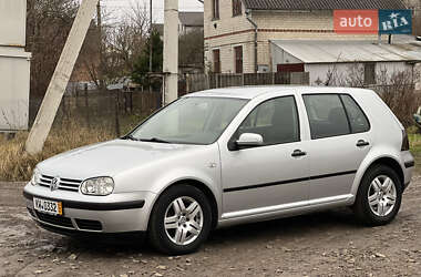 Хэтчбек Volkswagen Golf 2002 в Тернополе