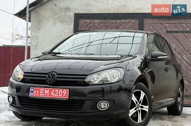 Хэтчбек Volkswagen Golf 2010 в Львове