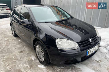 Хетчбек Volkswagen Golf 2004 в Києві