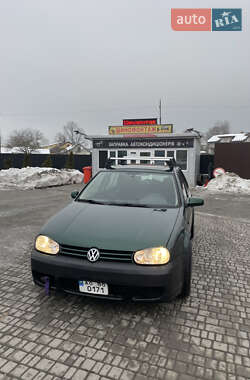 Хэтчбек Volkswagen Golf 1999 в Рава-Русской