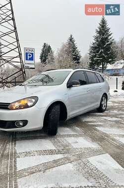 Универсал Volkswagen Golf 2012 в Старом Самборе