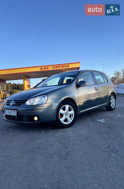 Хетчбек Volkswagen Golf 2004 в Луцьку