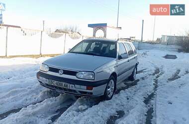 Универсал Volkswagen Golf 1997 в Дубно