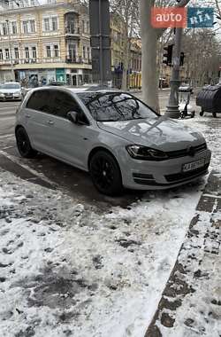 Хэтчбек Volkswagen Golf 2013 в Одессе