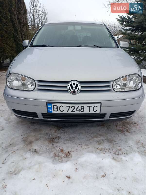 Volkswagen Golf 2000