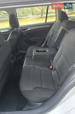 Универсал Volkswagen Golf 2015 в Днепре