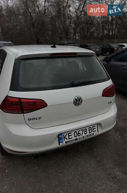 Хэтчбек Volkswagen Golf 2015 в Павлограде