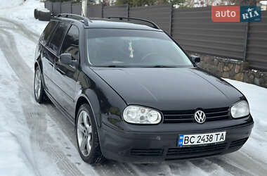 Универсал Volkswagen Golf 2001 в Самборе