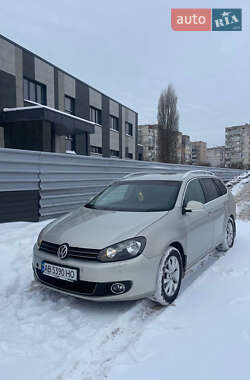 Универсал Volkswagen Golf 2010 в Киеве
