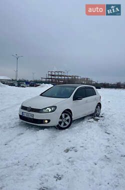 Хэтчбек Volkswagen Golf 2012 в Киеве