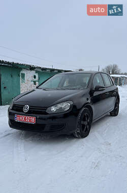 Хэтчбек Volkswagen Golf 2010 в Хороле