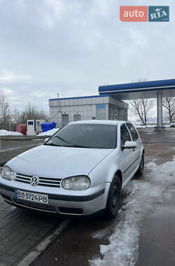 Хэтчбек Volkswagen Golf 2002 в Львове