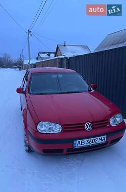 Хэтчбек Volkswagen Golf 2002 в Виннице