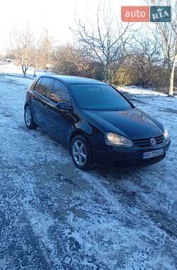 Хэтчбек Volkswagen Golf 2003 в Южном