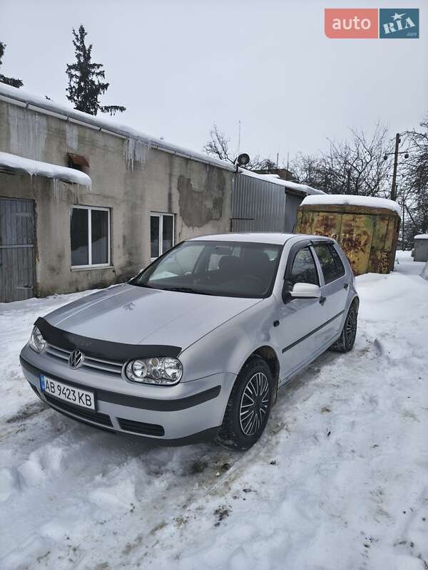 Volkswagen Golf 1998