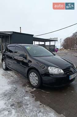 Хетчбек Volkswagen Golf 2004 в Новому Яричеві