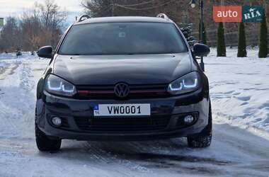 Універсал Volkswagen Golf 2010 в Львові
