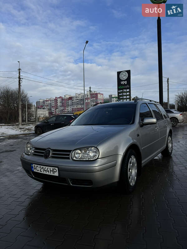 Volkswagen Golf 2002