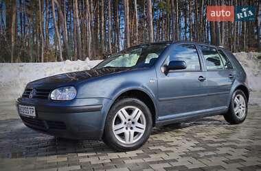 Хетчбек Volkswagen Golf 2001 в Львові