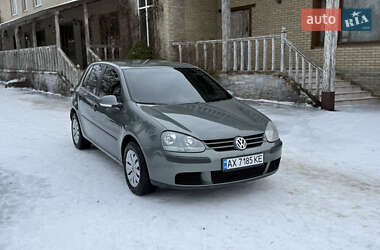 Хетчбек Volkswagen Golf 2004 в Харкові