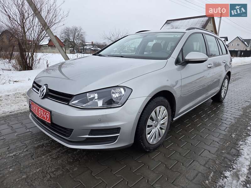 Универсал Volkswagen Golf 2015 в Луцке