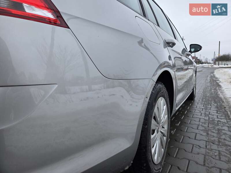 Универсал Volkswagen Golf 2015 в Луцке