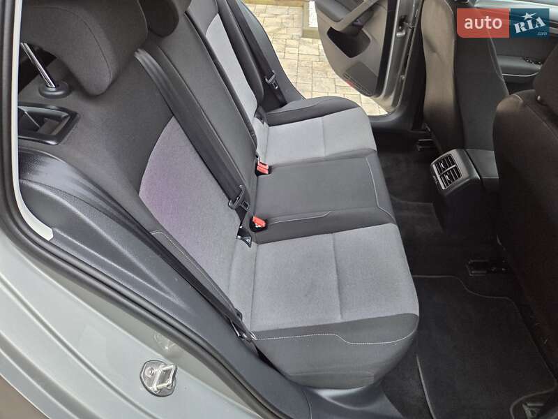 Универсал Volkswagen Golf 2015 в Луцке