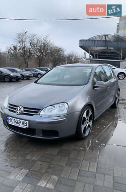 Хэтчбек Volkswagen Golf 2006 в Хмельницком