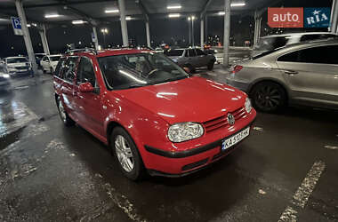 Універсал Volkswagen Golf 2001 в Києві