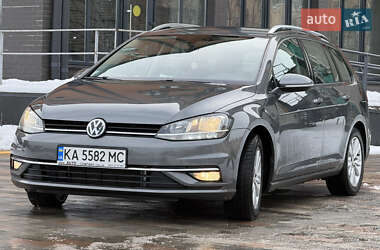Універсал Volkswagen Golf 2018 в Києві