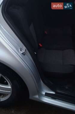 Хэтчбек Volkswagen Golf 2002 в Житомире