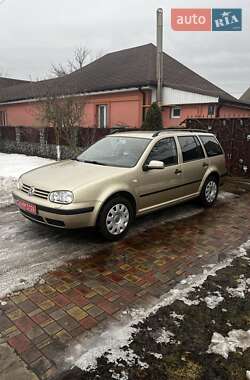 Универсал Volkswagen Golf 2002 в Золотоноше