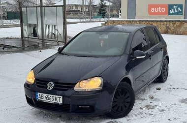 Хэтчбек Volkswagen Golf 2003 в Дунаевцах