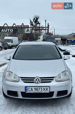 Хэтчбек Volkswagen Golf 2005 в Черкассах