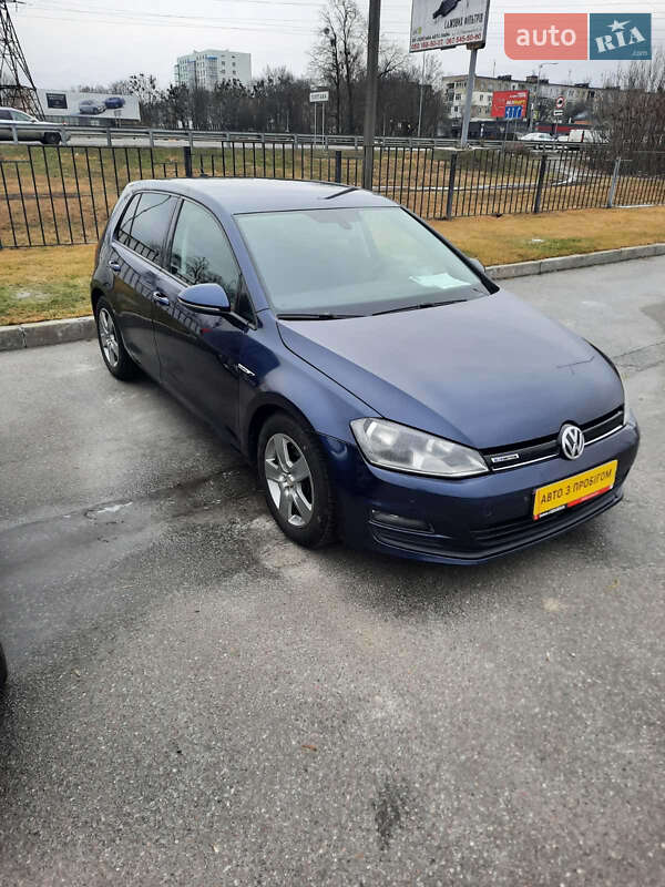 Хэтчбек Volkswagen Golf 2013 в Полтаве