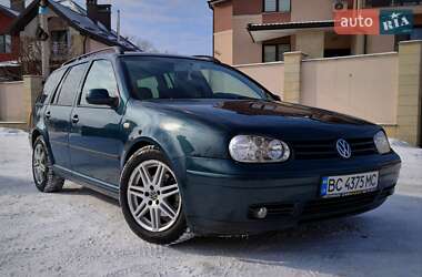 Універсал Volkswagen Golf 2001 в Львові