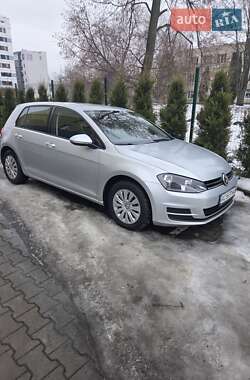 Хэтчбек Volkswagen Golf 2015 в Луцке