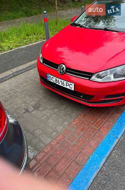 Універсал Volkswagen Golf 2015 в Львові