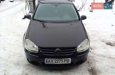Хэтчбек Volkswagen Golf 2004 в Харькове