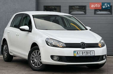 Хэтчбек Volkswagen Golf 2010 в Ирпене