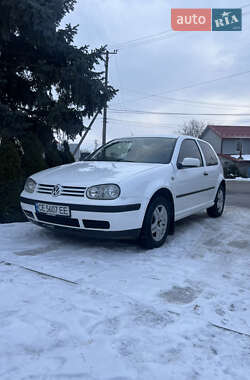 Хэтчбек Volkswagen Golf 2000 в Черновцах