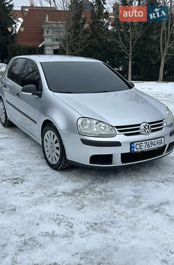 Хэтчбек Volkswagen Golf 2008 в Черновцах