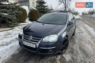 Универсал Volkswagen Golf 2009 в Новом Роздоле