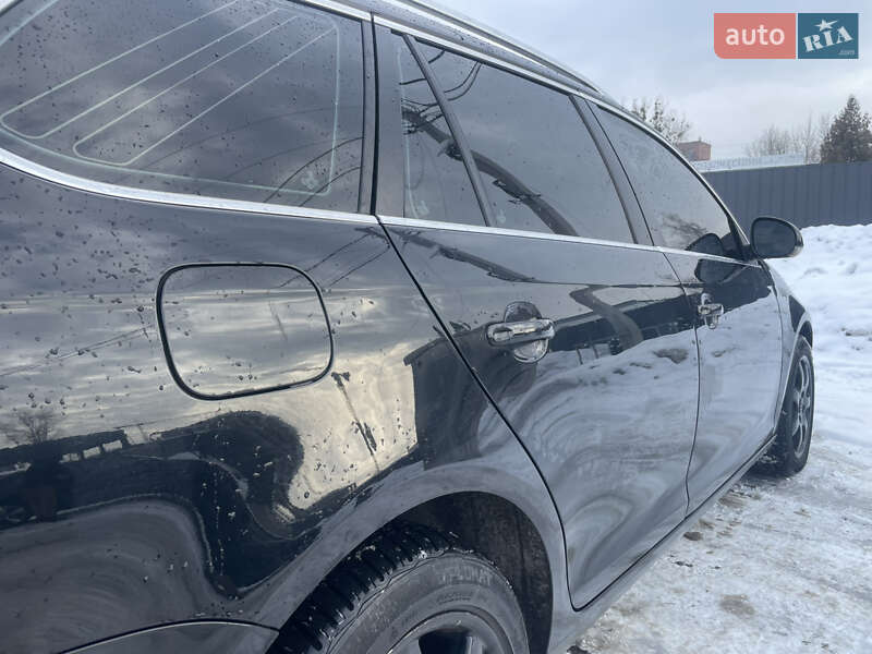 Универсал Volkswagen Golf 2010 в Львове