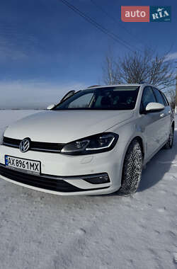 Универсал Volkswagen Golf 2017 в Харькове