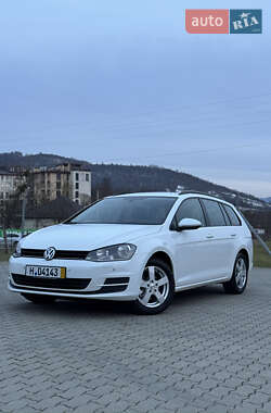 Универсал Volkswagen Golf 2014 в Сваляве