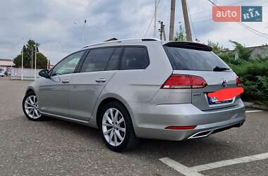 Универсал Volkswagen Golf 2017 в Киеве